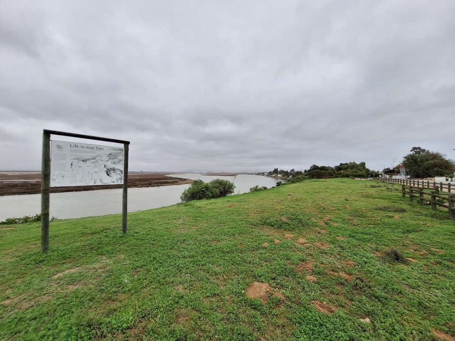  Bedroom Property for Sale in Velddrif Western Cape